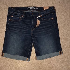 aeo bermuda shorts🌀